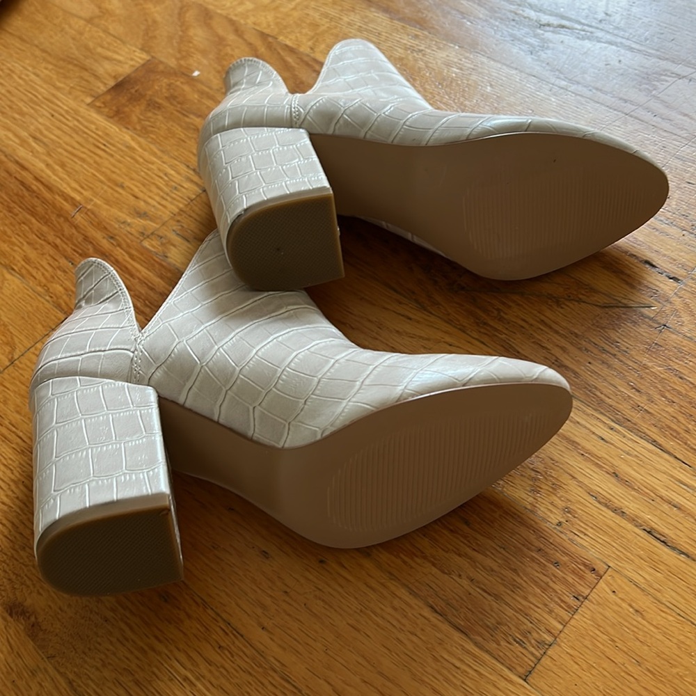 Brand New in Box with receipt. Steve Madden booties. never worn. No flaws. - Picture 3 of 5